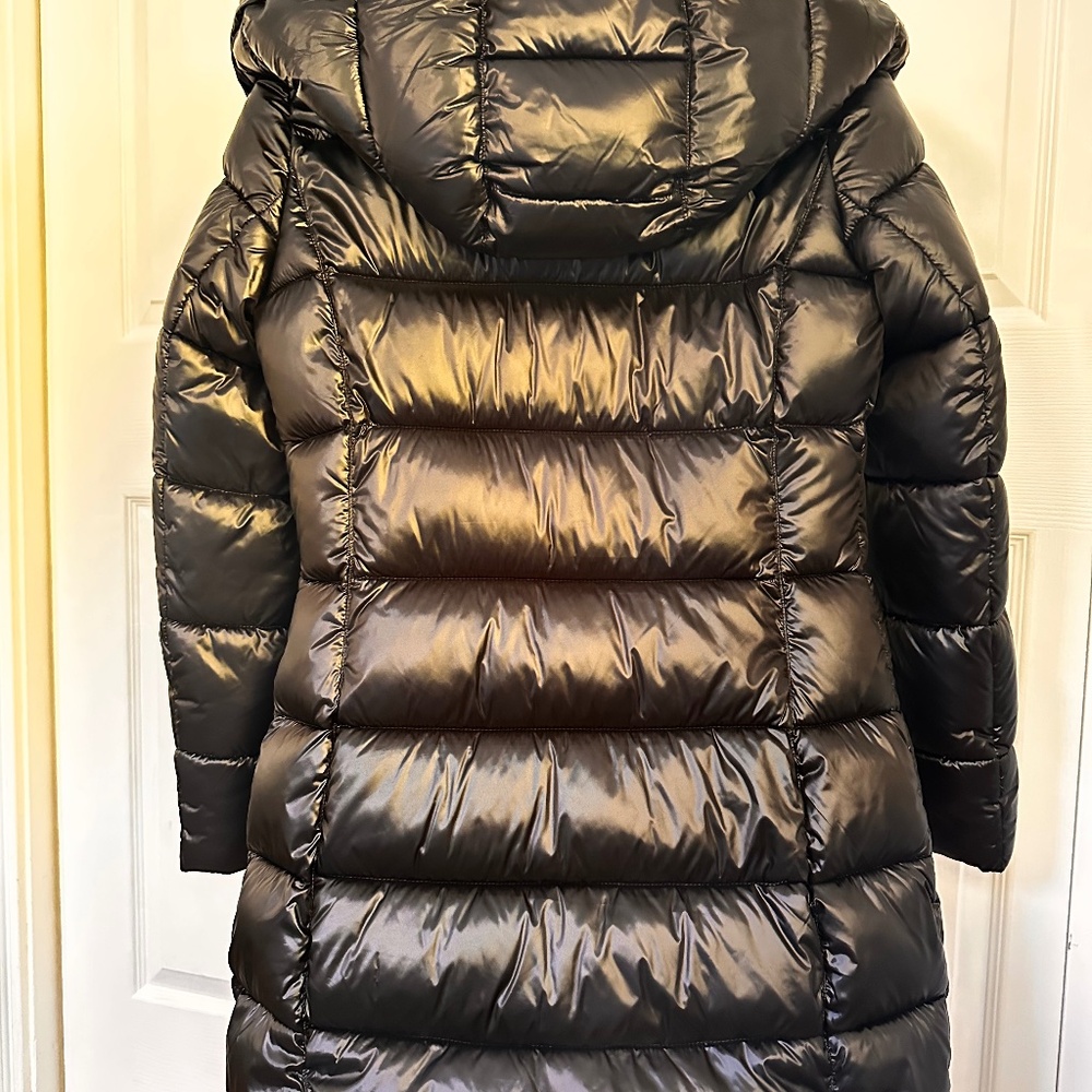 DKNY Bibbed Shawl-Collar Packable Shine Puffer jacket